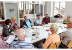 Seniorenportal - Fremdsprachen-Cafes - Seniorinnen und Senioren in zwangloser Runde zur Auffrischung ihrer Fremdsprachenkenntnisse