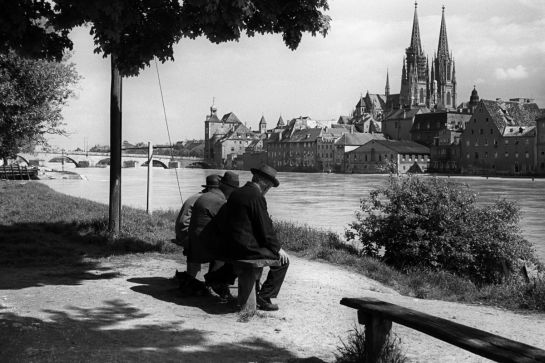 Senioren - Männer an der Donau