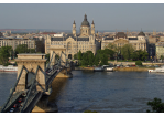 Partnerstadt Budavár - Stadtansicht - im Vordergrund Brücke über die Donau