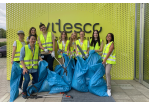 Fotografie - Vitesco-Umweltgruppe sammelt Müll im Bereich der Siemensstraße