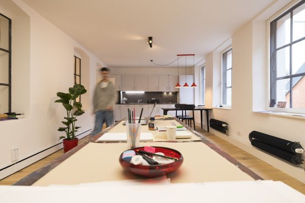 Fotografie – Blick in eine der Atelierwohnungen in der Brückstraße