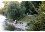 Fotografie - Blick von Staustufe zum Donauufer