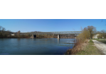 Neubau Geh- und Radwegbrücke Sinzing-Regensburg – Ansicht der neuen Brücke (grau) vom Donauufer Seite Regensburg aus
