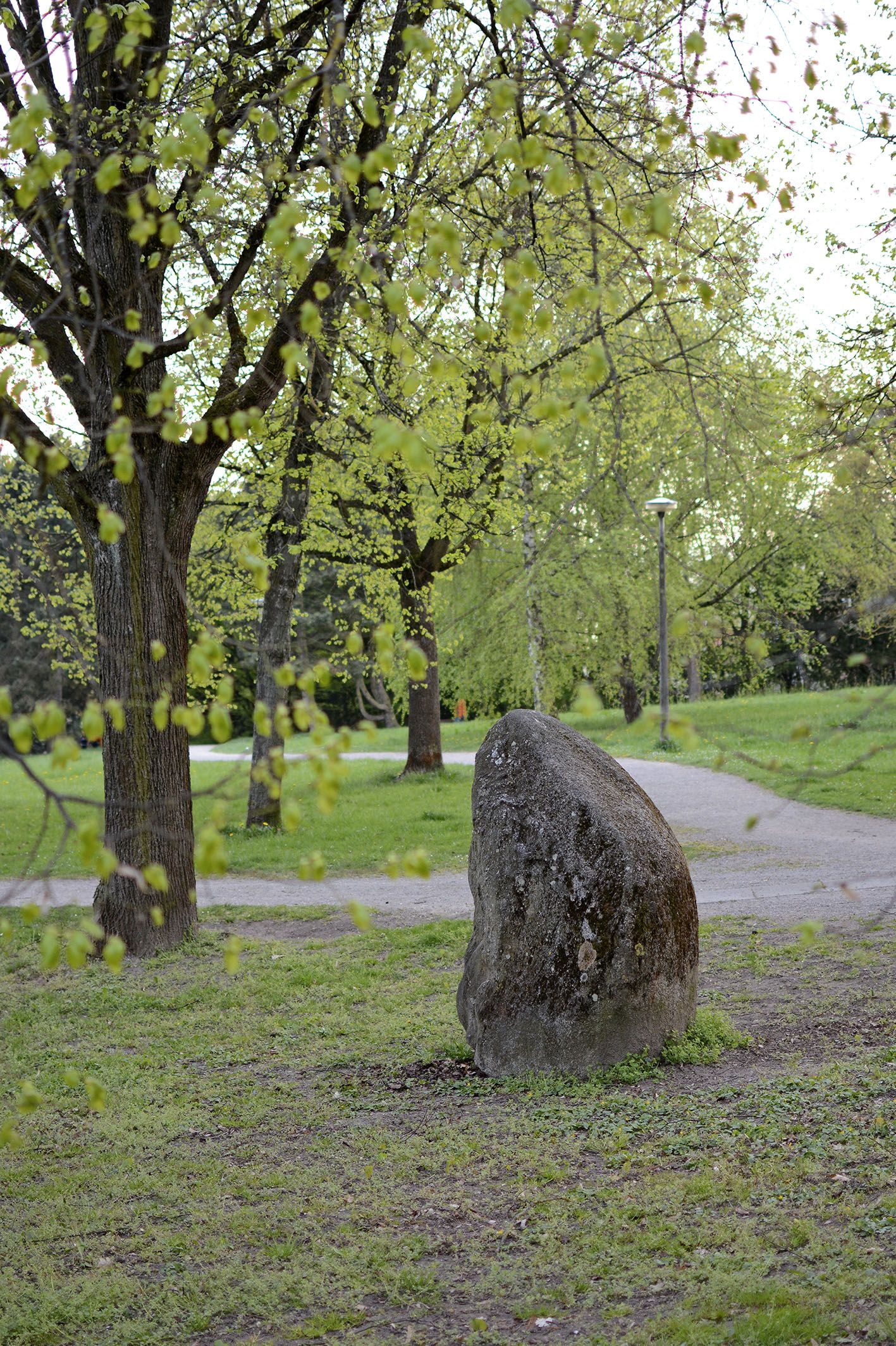 Fotografie: Gedenkstein im Tempe-Park