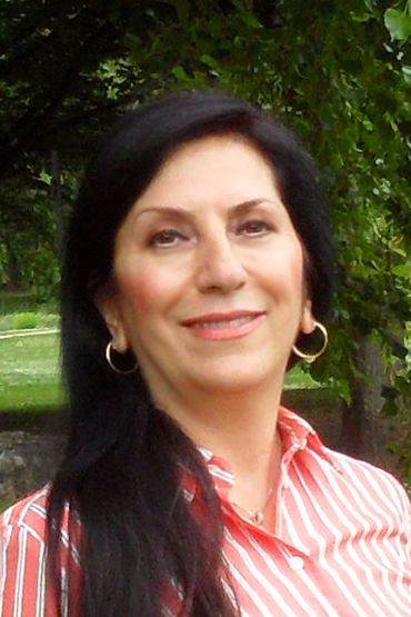 Porträt Monir Shahedi - Stadträtin