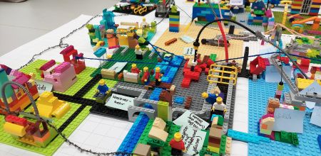 LEGO®-Modell der Stadt der Zukunft