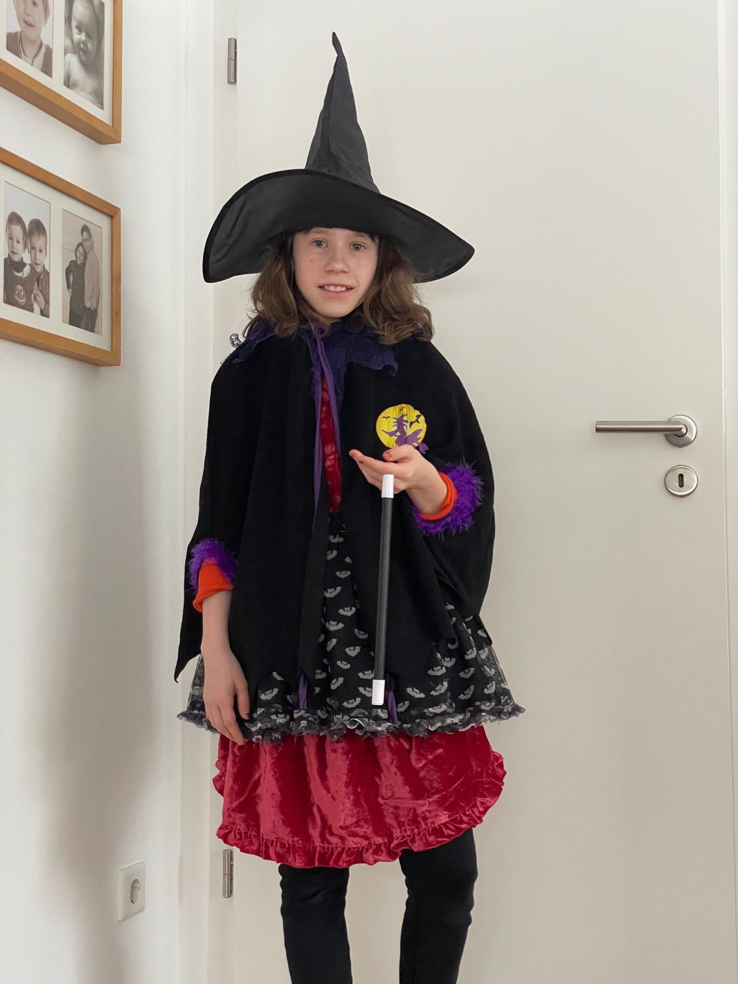 Fotografie – Schüler des VMG verkleidet beim Fasching daheim