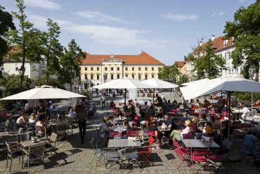 Wenn es um die Freisitze und die vorgeschriebenen Abstandsregeln geht, müssen viele Aspekte gegeneinander abgewogen werden. (C) Bilddokumentation Stadt Regensburg „Allen Menschen recht getan, ist eine Kunst die niemand kann“ - Freisitze