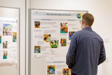 Fotografie: „Von der Idee in die Umsetzung“ – Unter diesem Motto fand Ende März eine Ideenwerkstatt im Rahmen des KlaR-Projekts statt. Sie bildete den Abschluss eines Ideenfindungsprozesses zu Klimaanpassungsmaßnahmen für den Augustinerplatz und den Alten Kornmarkt.