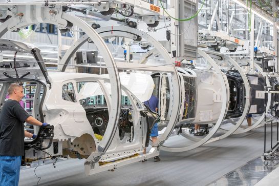 Unternehmen - Neue Montagehalle - BMW AG (C) BMW Group Werk Regensburg