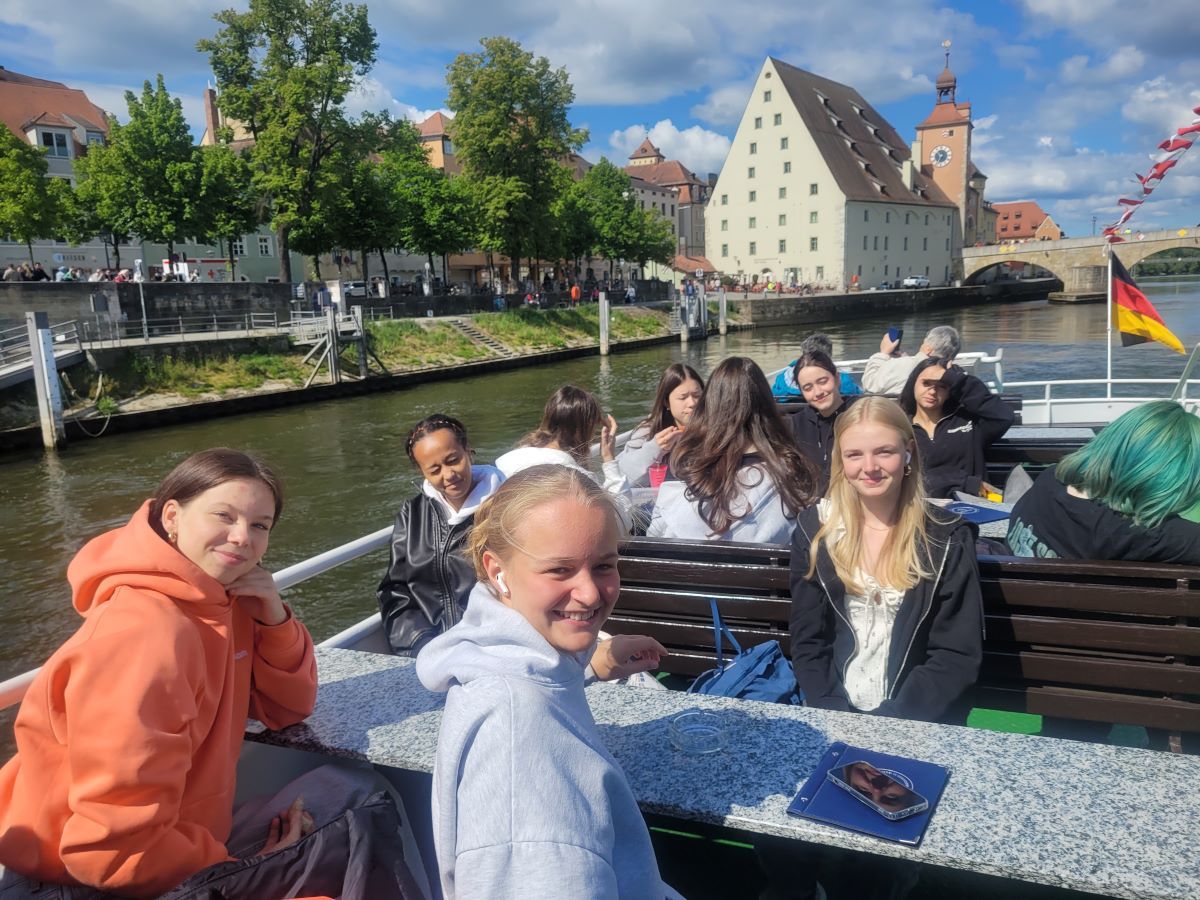 Auf geht's zur Walhalla - natürlich auf der Donau