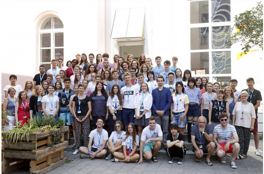Fotografie: Gruppenbild der Teilnehmerinnen und Teilnehmer der Jugendkonferenz 2018