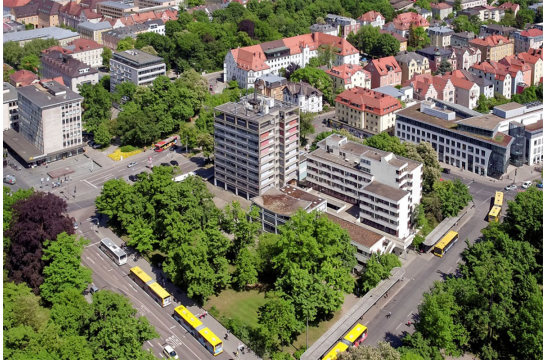 Ernst-Reuter-Platz - Luftbild Busbahnhof mit Wirsingbau