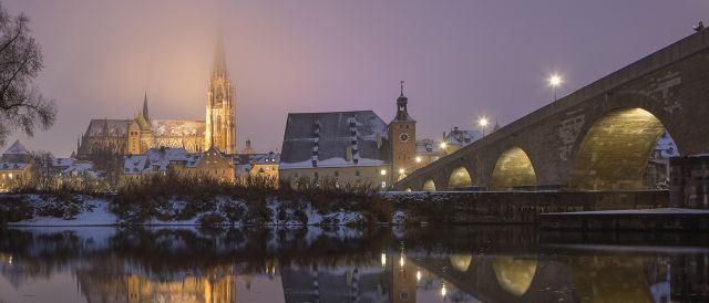 Fotografie - Blick auf die Alstadt und die Steinerne Brücke