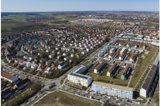 Luftaufnahme des Stadtteils Burgweinting – Harting 