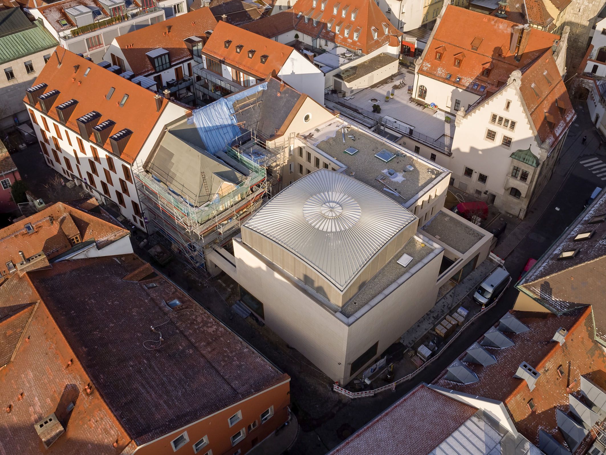 Besonders beeindruckend ist die Dachkonstruktion der Gebetshalle
