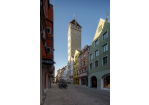 Fotografie - Blick in die Wahlenstraße mit dem Goldenen Turm © Bilddokumentation Stadt Regensburg