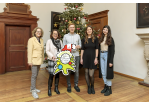 Fotografie - Stiftung für junge Impulse übergibt Spendenscheck an Oberbürgermeisterin Gertrud Maltz-Schwarzfischer und Stiftungsleiterin Christiana Schmidbauer über 4.000 Euro.