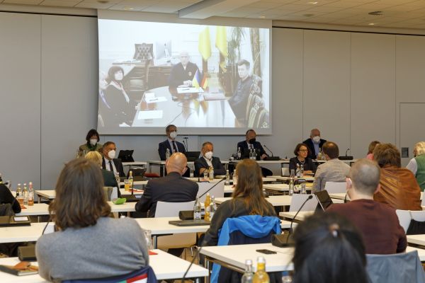 Fotografie: Videoschalte mit der Partnerstadt Odessa im Stadtrat 2022
