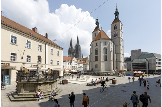 Fotografie: Blick auf den westlichen Neupfarrplatz