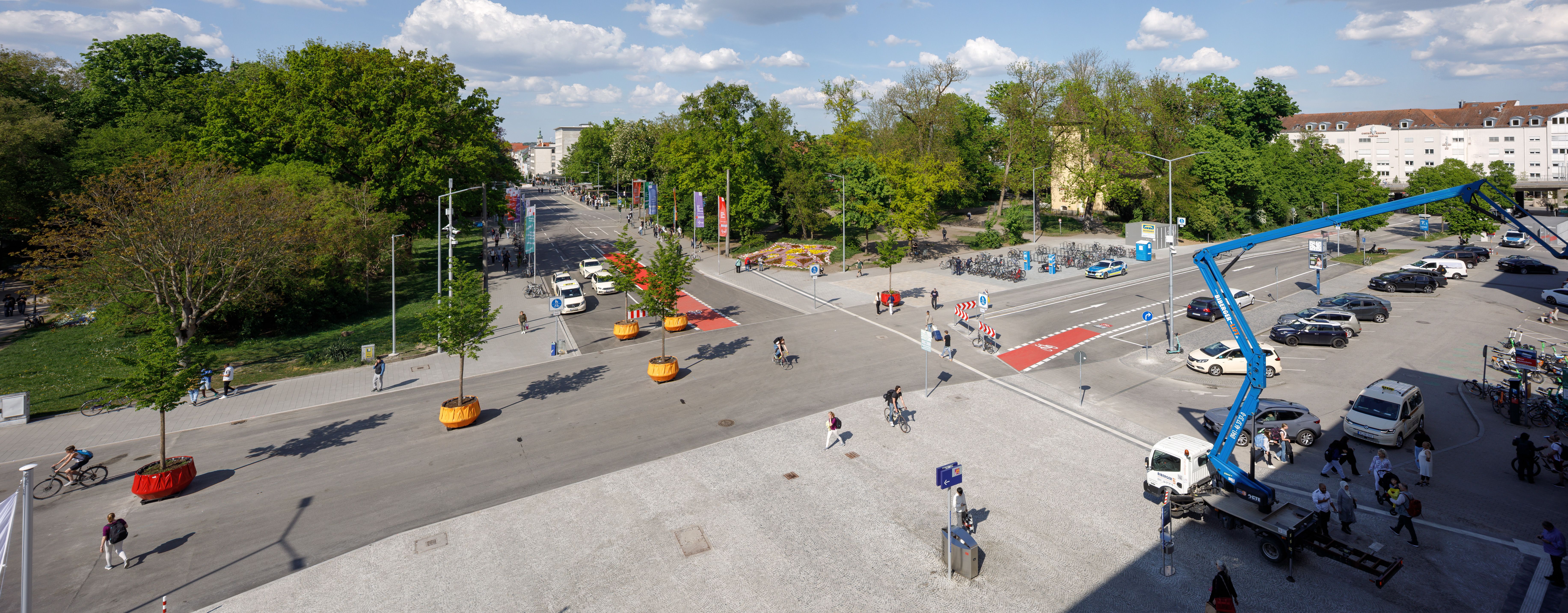 Fotografie: Neugestalteter Bahnhofsvorplatz Nord von oben