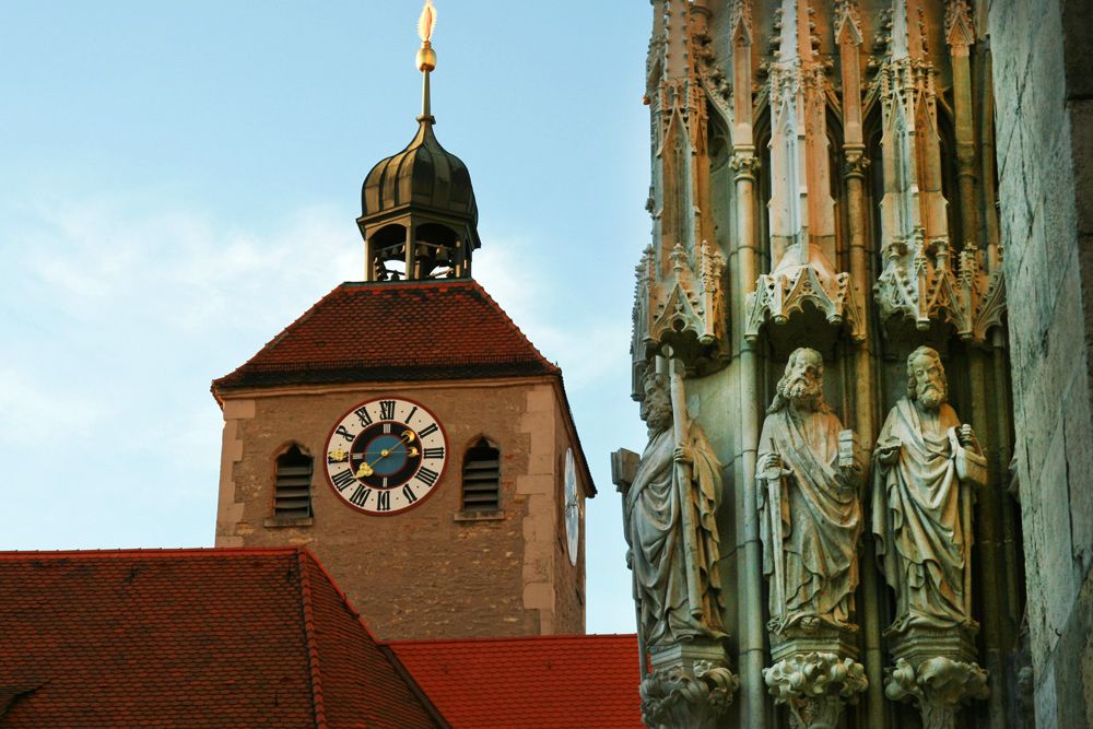 Blick vom Westportal des Domes auf St. Johann