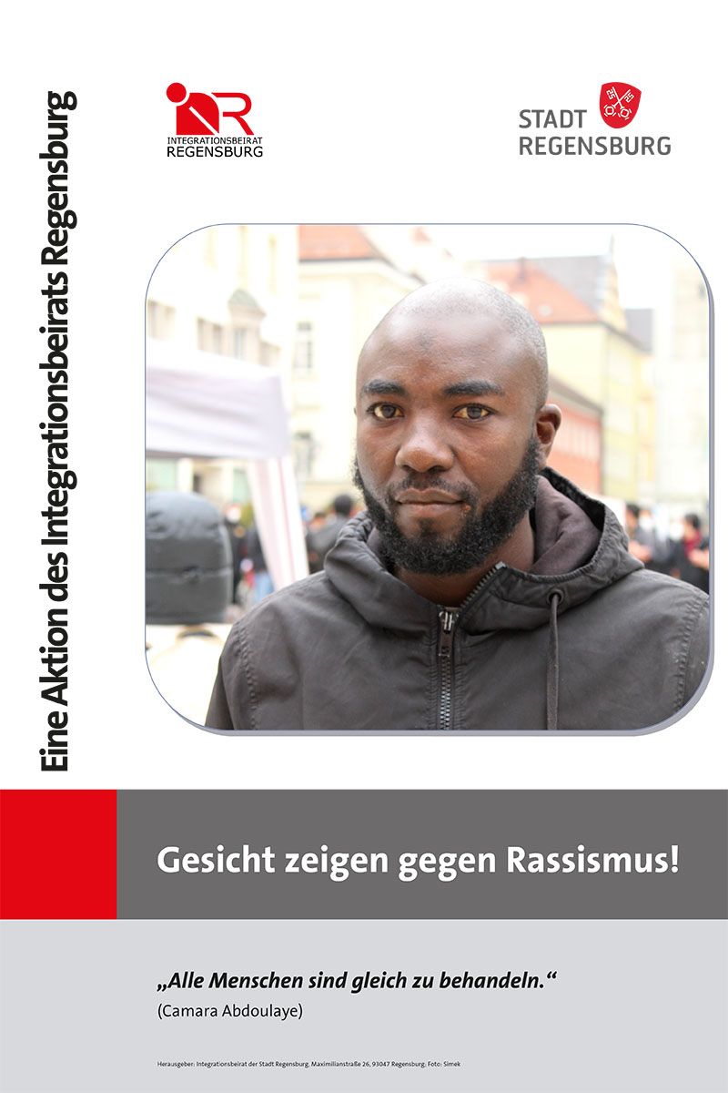 Portraitfoto von Herr Camara Abdoulaye zur Aktion Gesicht zeigen gegen Rassismus. Darunter sein Zitat: „Alle Menschen sind gleich zu behandeln.“