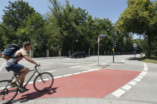 Radfahrer auf einem Radweg