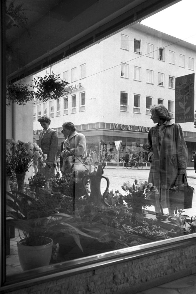 Blick in ein Schaufenster in der Maximilianstraße