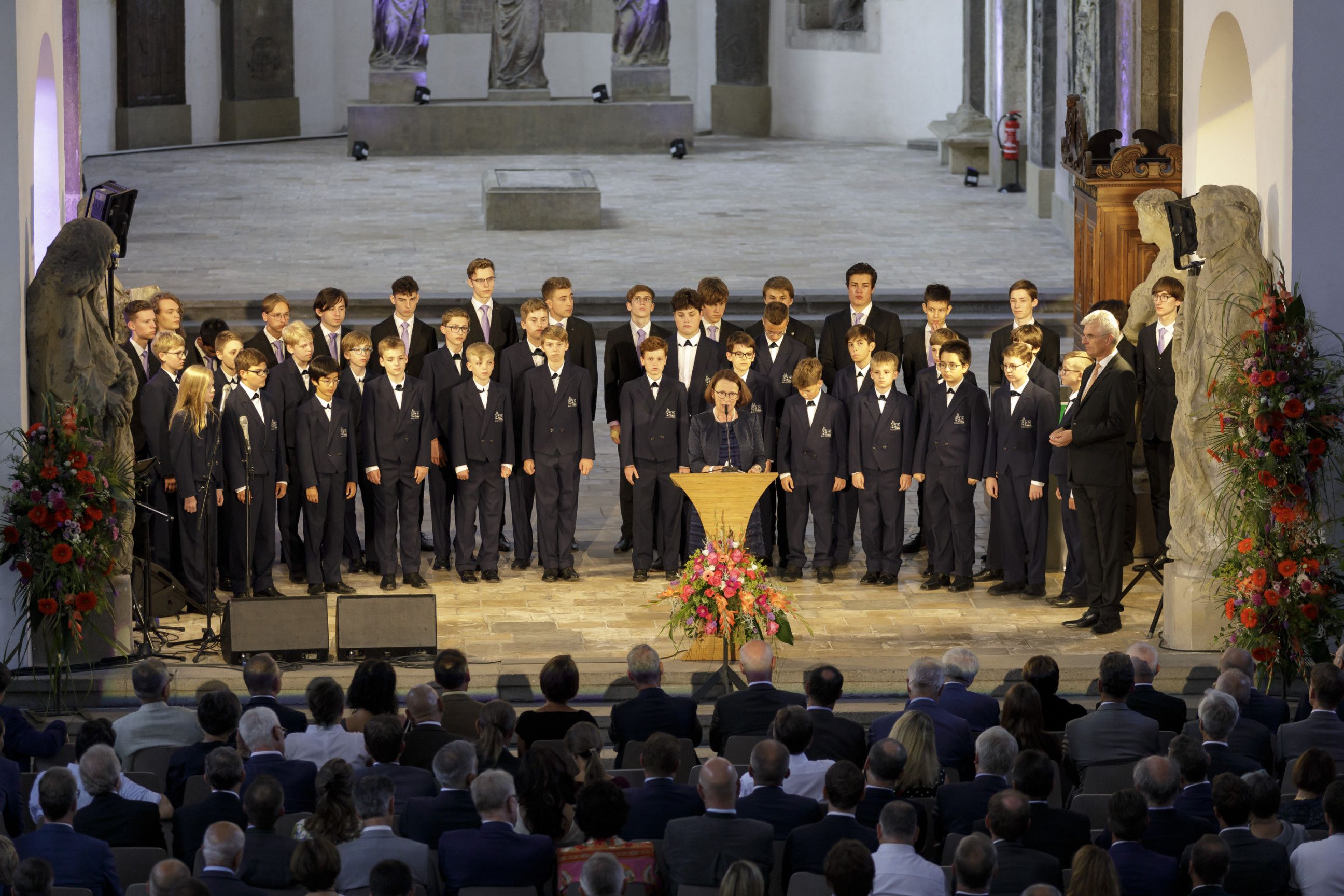 Fotografie: Musikalische Umrahmung der Domspatzen in der Minoritenkirche