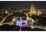 Fotografie: Drohnenaufnahme der Neupfarrkirche bei RE.LIGHT