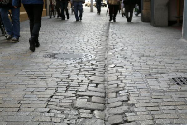 Fotografie: Pflaster in der Gesandtenstraße