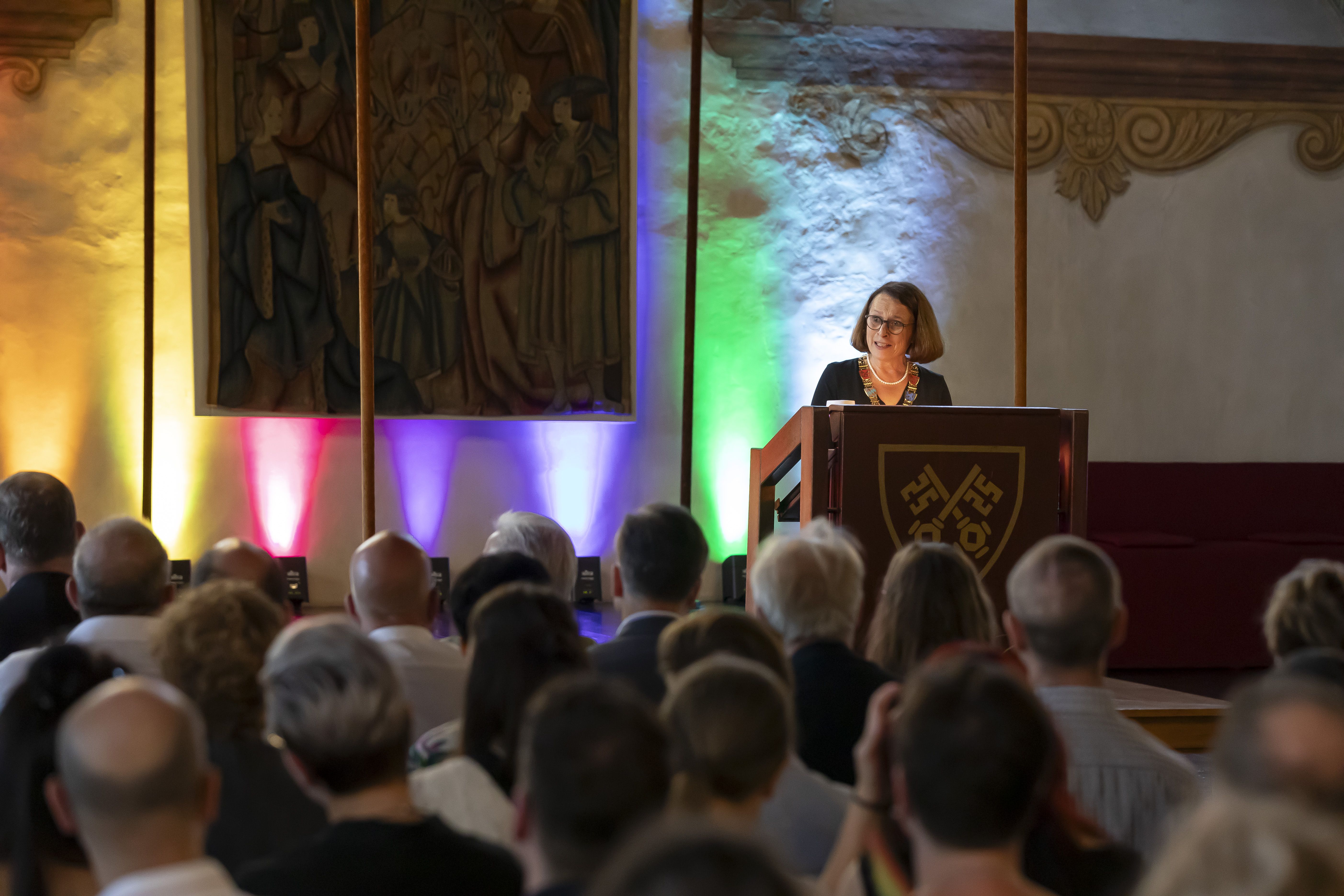 Fotografie: Oberbürgermeisterin Gertrud Maltz-Schwarzfischer bei ihrer Ansprache