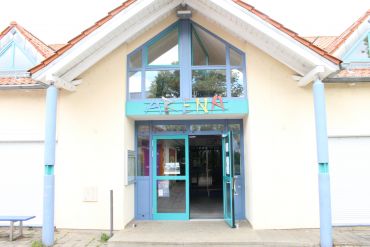 Eingang Jugendzentrum Arena