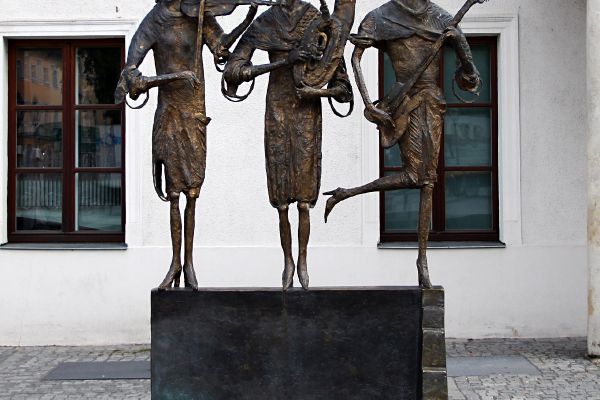 Drei Musen der Musik (c) Stadt Regensburg, Hana Bejlková