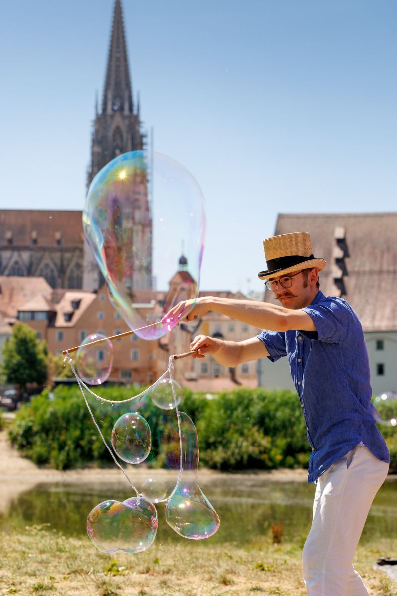 Bürgerfest 2025 - Sonntag 1 - Jahninsel Seifenblasen