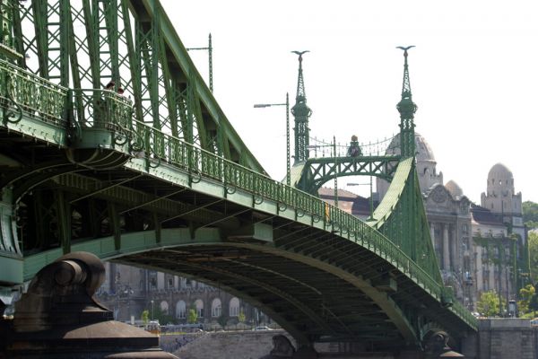Partnerstadt Budavar Brücke
