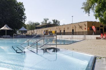 Fotografie: Das Foto zeigt das neue Wöhrdbad.