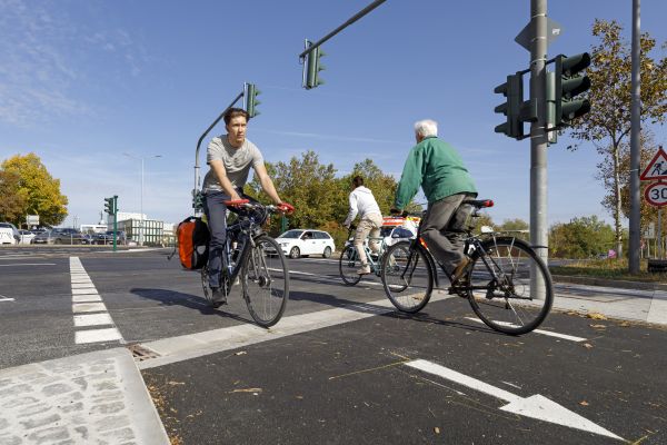 Fotografie: Fahrradfahrer an der Kumpfmühler Kreuzung