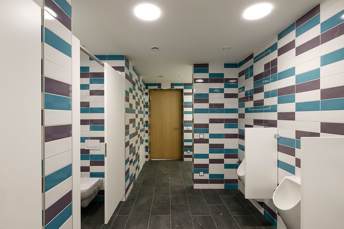 Grundschule Hohes Kreuz - WC Jungen