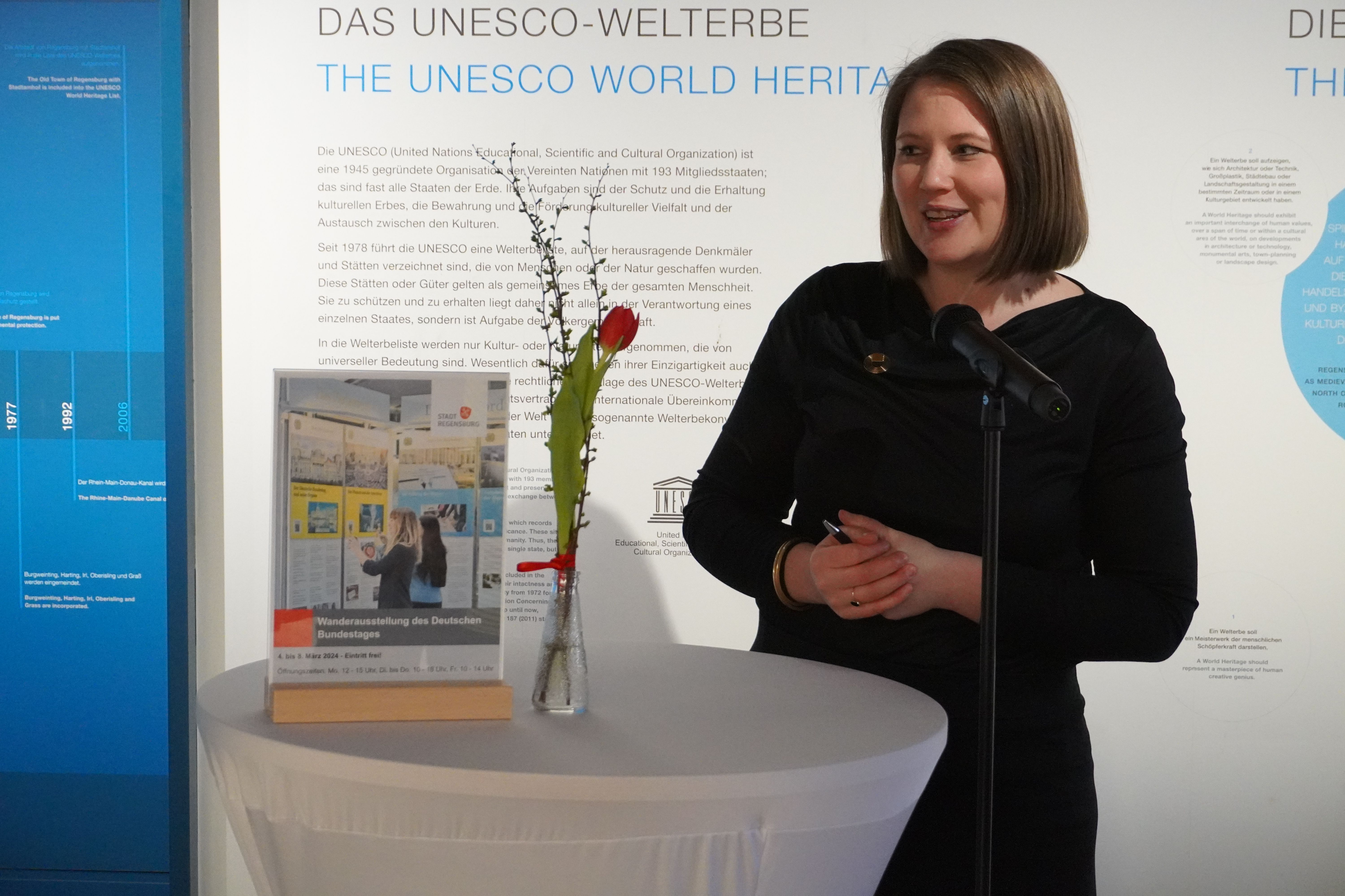 Bundestags-Ausstellung 02
