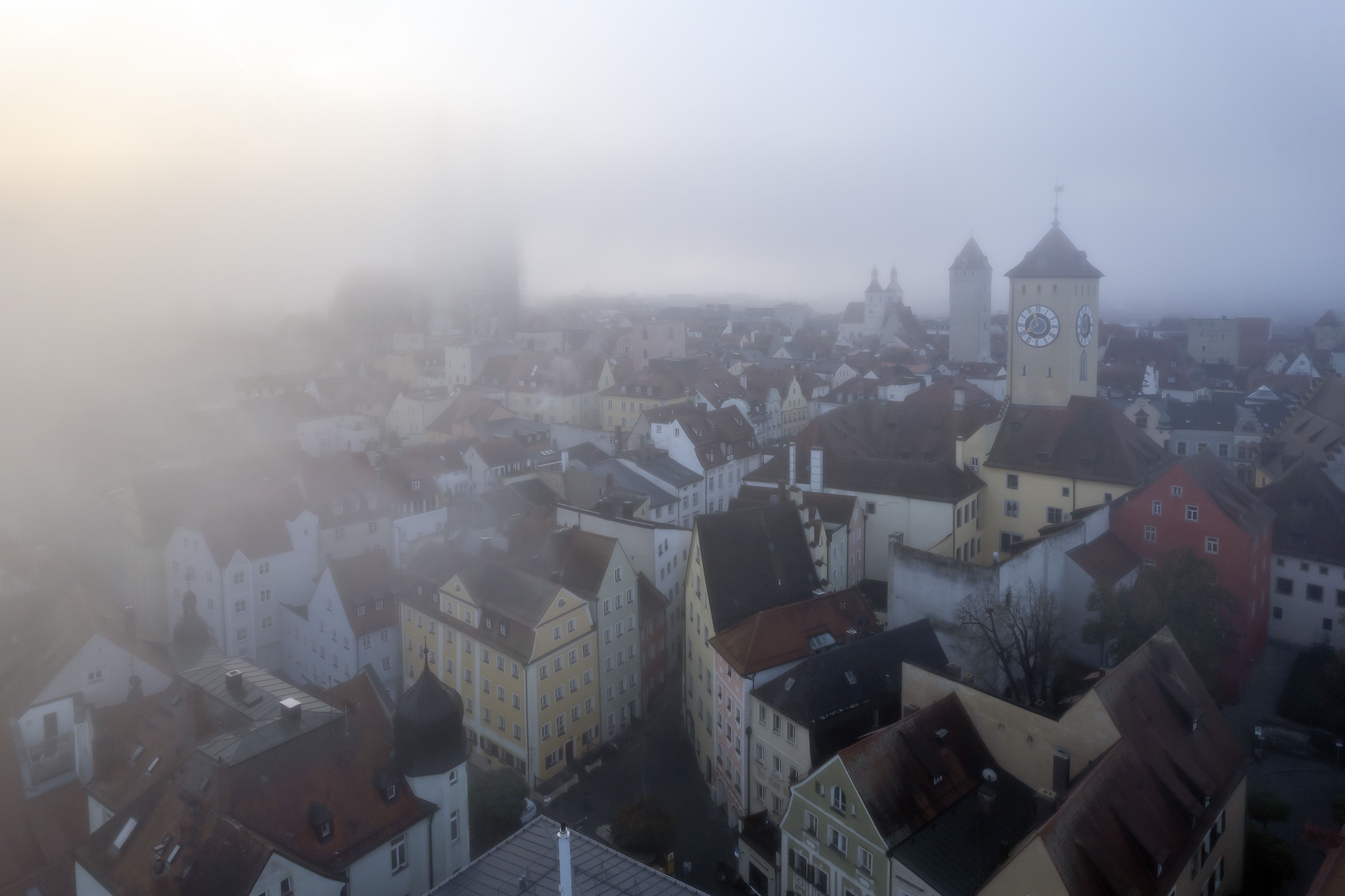 Fotografie: Altstadtpanorama im Nebel