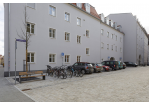 Neugestaltung Trothengasse-Bertoldstraße - Foto - Auf dem Bild sind Parkmöglichkeiten und Fahrradabstellplätze für Anlieger zu sehen