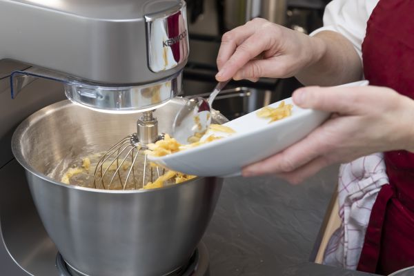 Fotografie - Frau beim Kochen