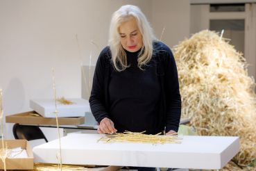 Fotografie – Regina Hellwig-Schmid bei der Arbeit