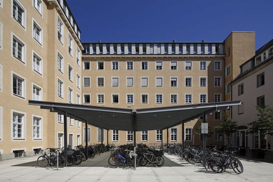 Gebaäude des Neuen Rathauses von Außen (C) Stadt Regensburg, Peter Ferstl