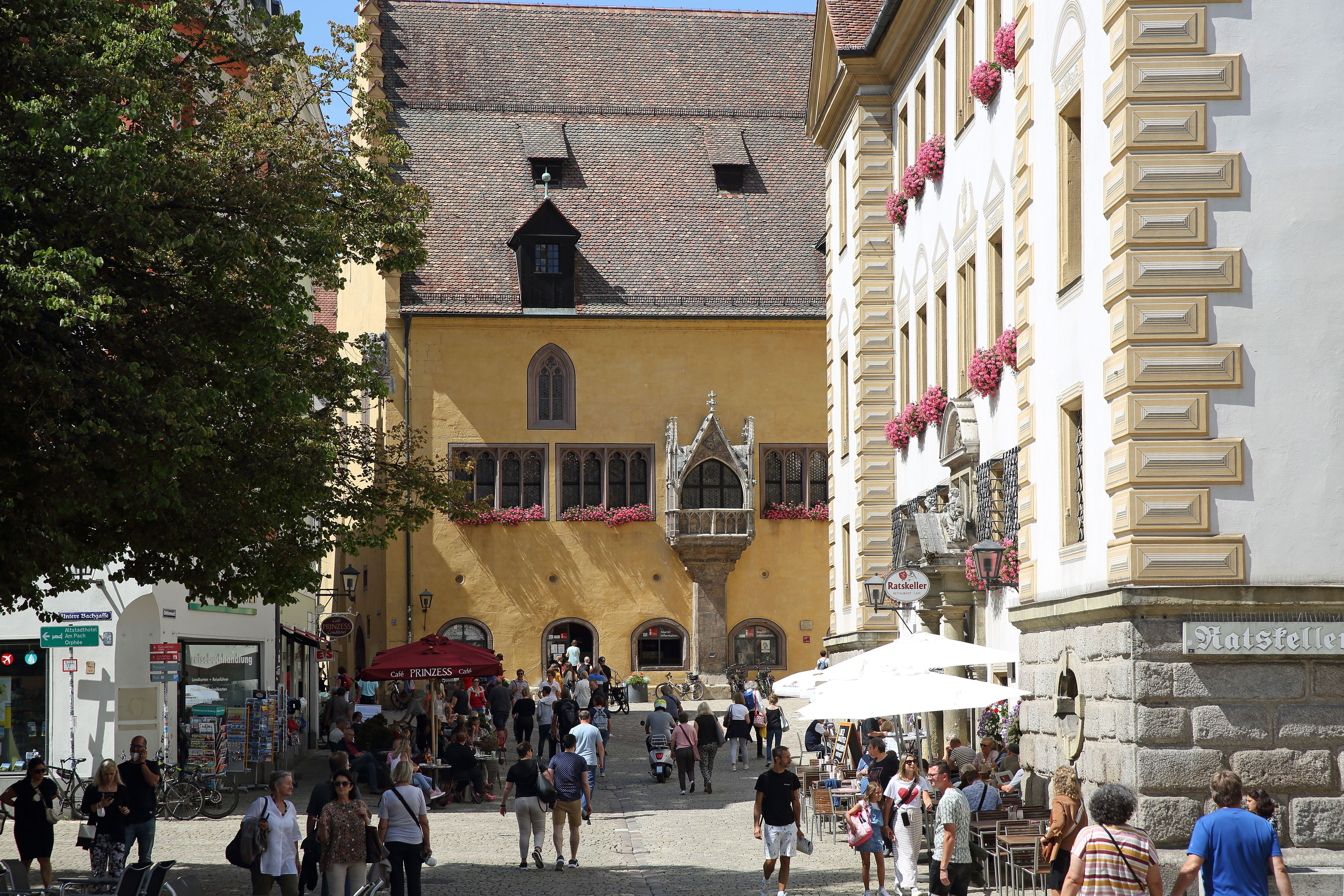Bildmaterial - Rathaus und Reichssaal