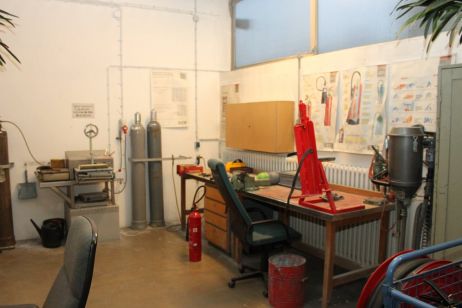 Feuerlöscherwerkstatt (C) A. Burkert Feuerlöscherwerkstatt (C) A. Burkert