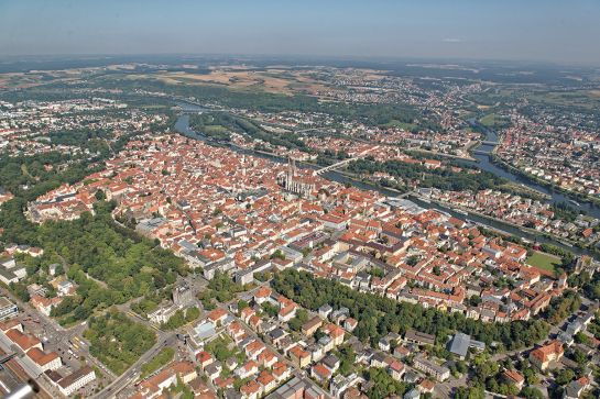Luftbild der Regensburger Altstadt.