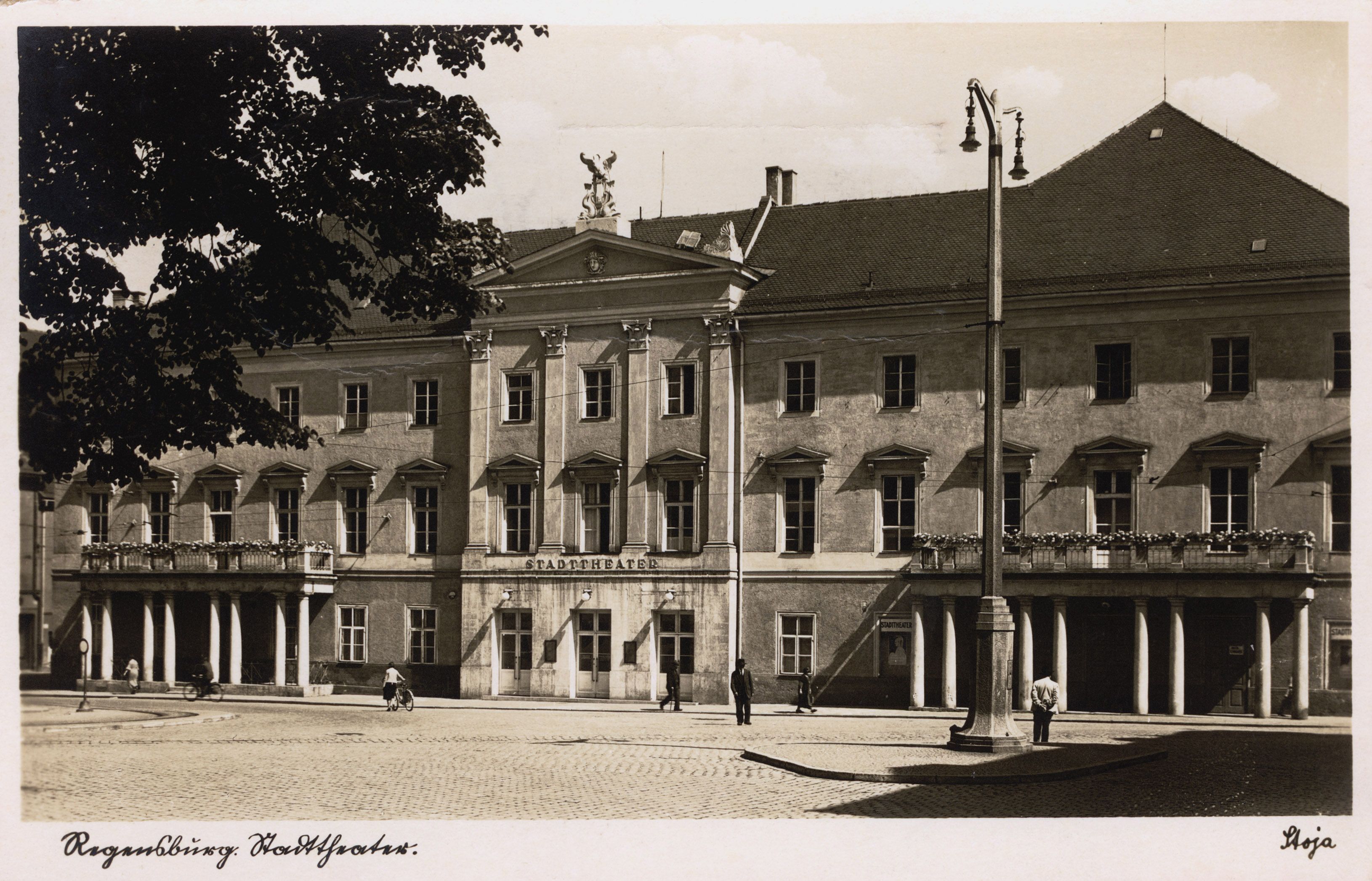 Fotografie: 1925: Das Theater vor mehr als 100 Jahren. 